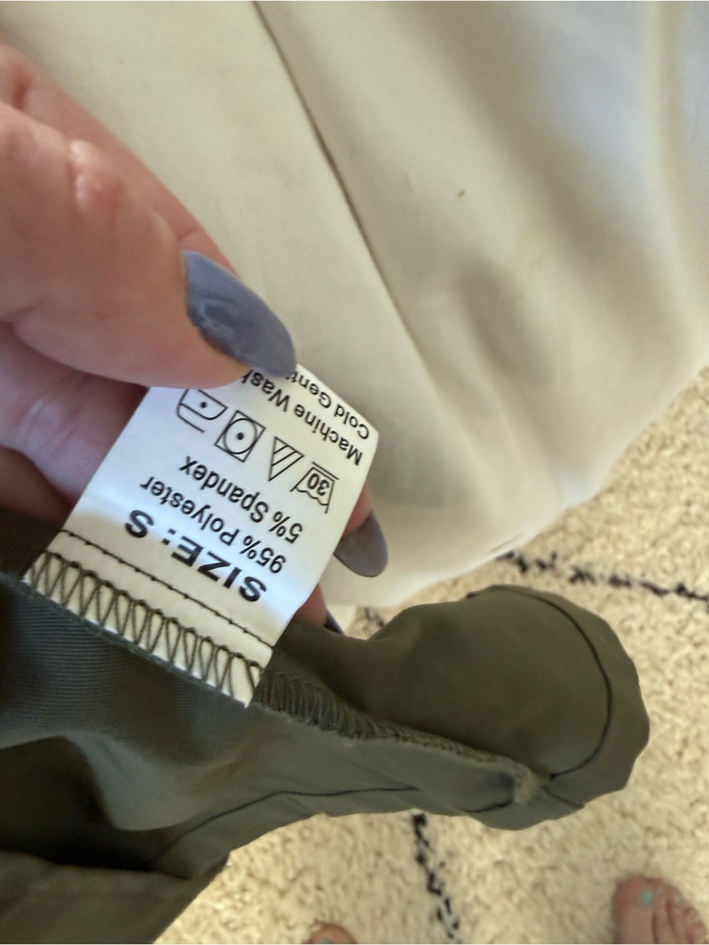 Micas 🔥NWOT🔥Ruched Olive Midi Skirt with  Button Detail and Belt - Picture 6 of 6